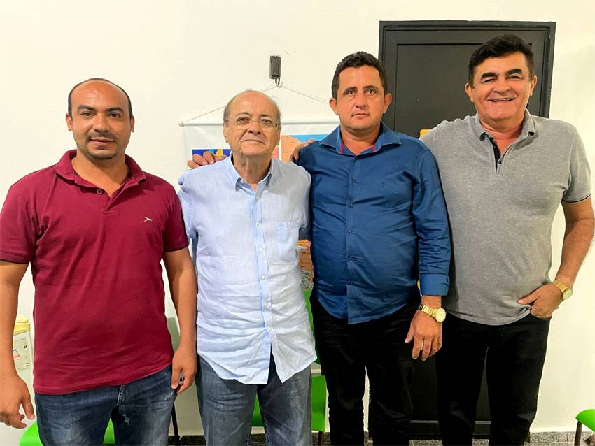 Dois vereadores do PSD de Vila Nova do Piauí aderem à Sílvio Mendes e Joel Rodrigues